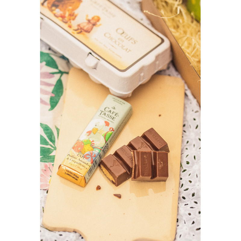 Melkchocolade reep met Amandelpraliné & Pannenkoekkrokantjes - Pasen