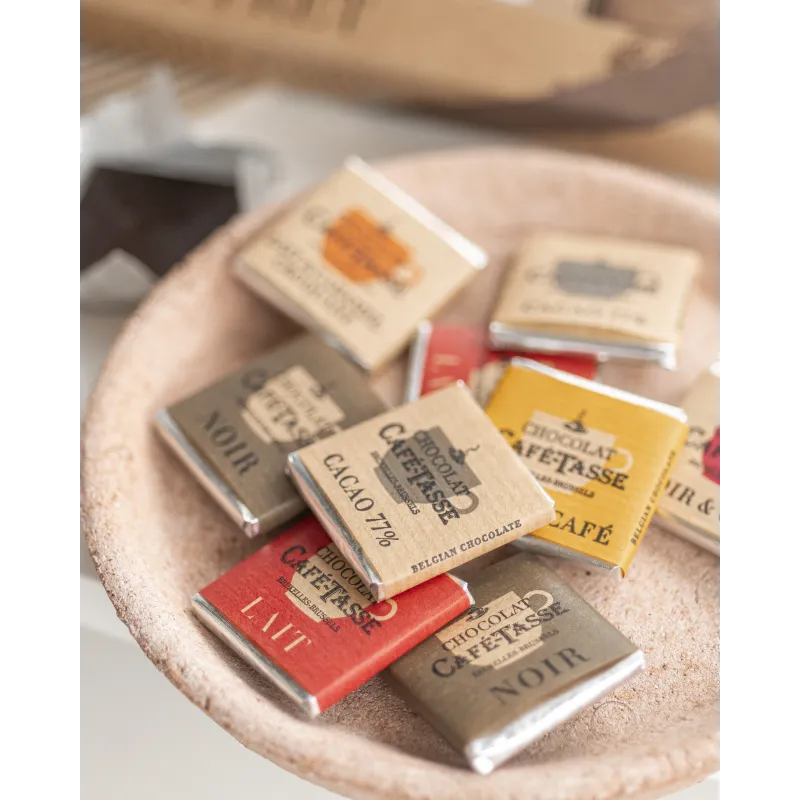 Diner geschenkdoos – 30 napolitains, 2 repen & omhulde amandelen 320 g – foto 3