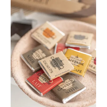 Diner geschenkdoos – 30 napolitains, 2 repen & omhulde amandelen 320 g – foto 3