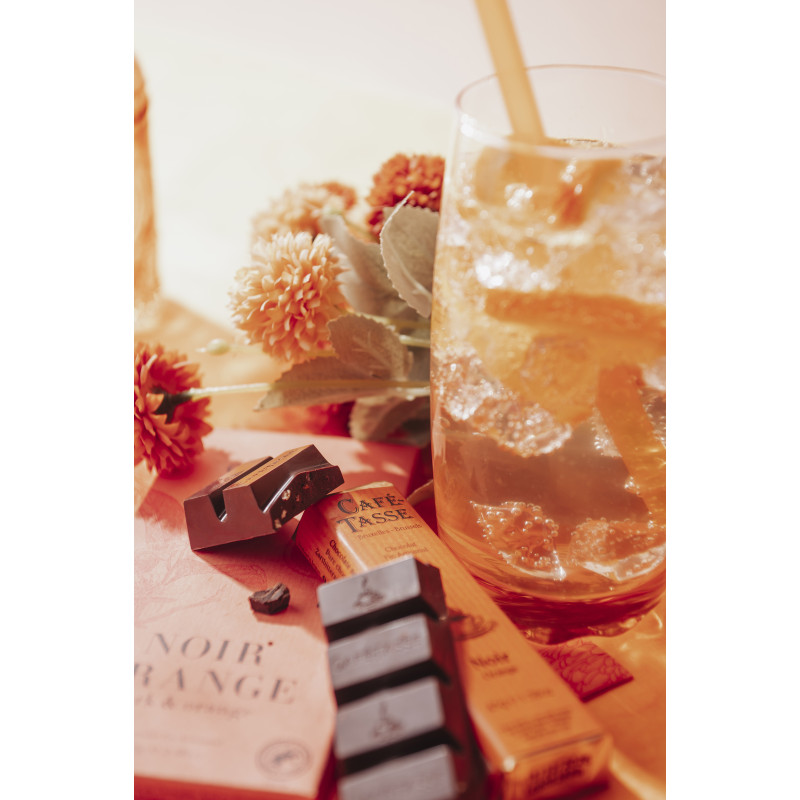 Dark chocolate bar with Orange peal