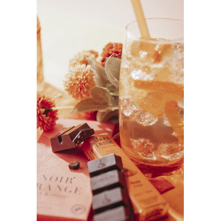 Dark chocolate bar with Orange peal