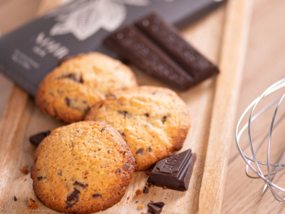 Café-Tasse dark chocolate chip cookies recipe by Alyssa